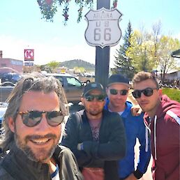 Del poti so fantje prevozili tudi po legendarni Route 66