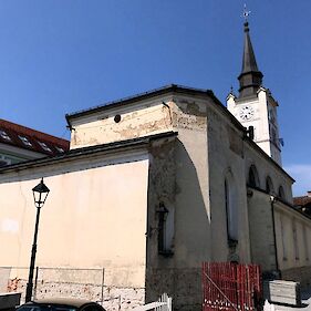 Župnijska cerkev v Črnomlju dobiva novo podobo