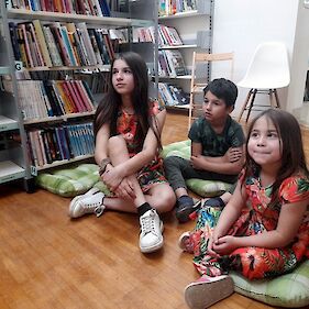 Romsko društvo Mavrica želi skrbeti za bralne navade svojih otrok