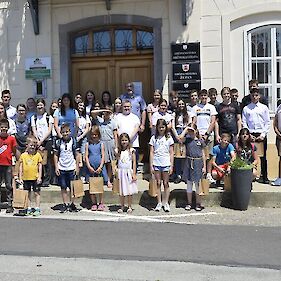 Župan sprejel najboljše učence in dijake iz občine Metlika