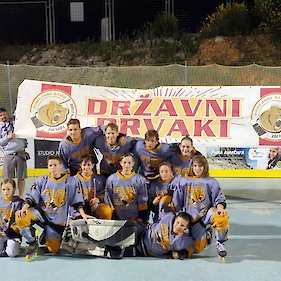 Mladi belokranjski hokejisti v ekipi državnih prvakov