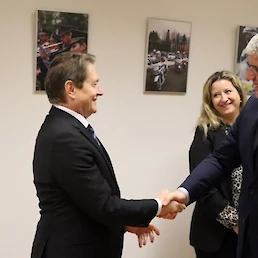 Srečanja z ministrom Poklukarjem se je udeležil tudi črnomaljski župan Andrej Kavšek. Foto: MNZ